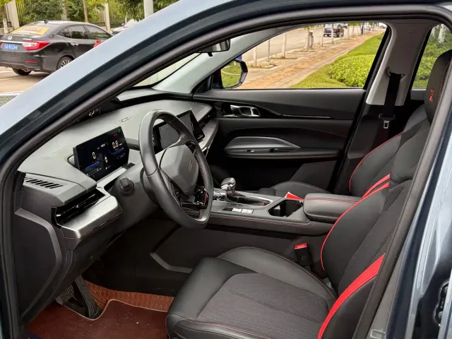 Changan Z6 — Фото автомобиля 4