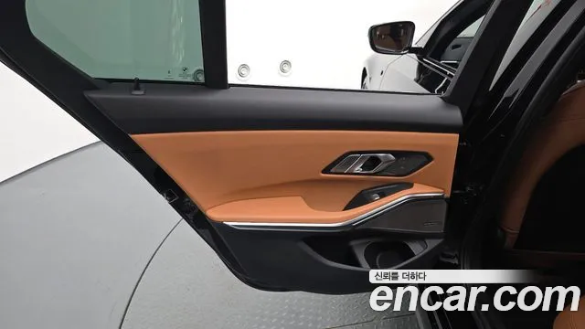 BMW 3-Series 3 серия (G20) 320i M Sport — Фото автомобиля 23