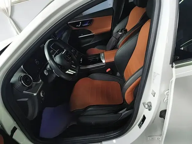 Mercedes-Benz Mercedes-Benz C-Class 2022 Facelift C 200 L Sport — Фото автомобиля 14