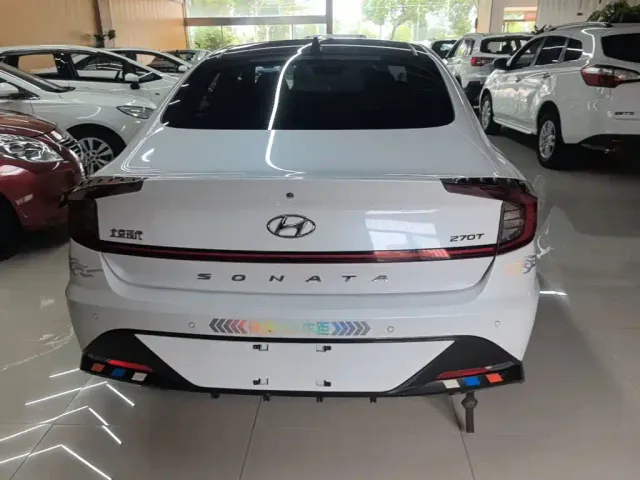 Hyundai Sonata — Фото автомобиля 5