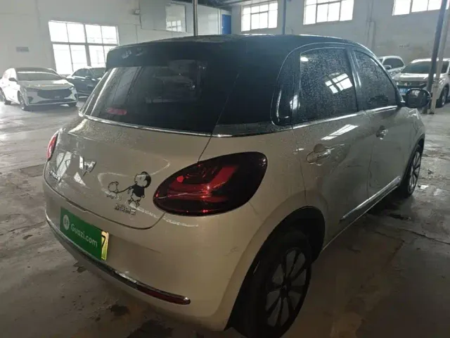 Wuling Bingo — Фото автомобиля 6