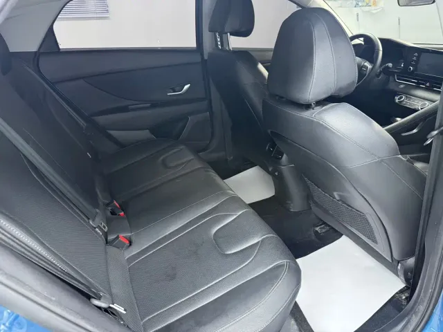 Hyundai Elantra — Фото автомобиля 16