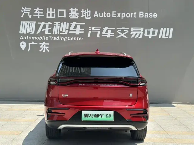 BYD Tang — Фото автомобиля 4