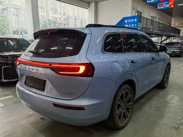Aito M7 — Фото автомобиля 4