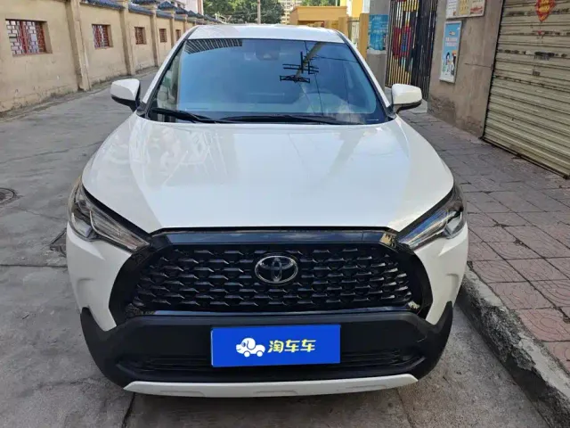 Toyota Corolla Cross — Фото автомобиля 2