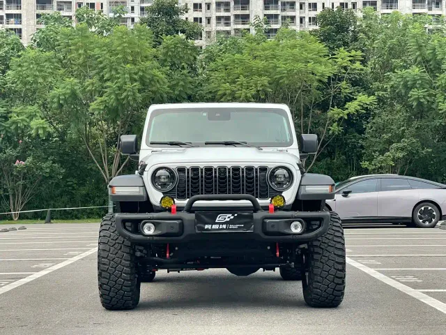Jeep Wrangler — Фото автомобиля 2