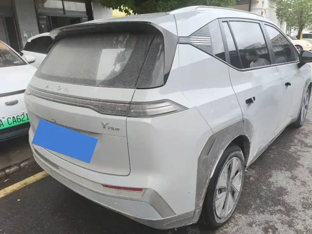 GAC Aion Y — Фото автомобиля 15