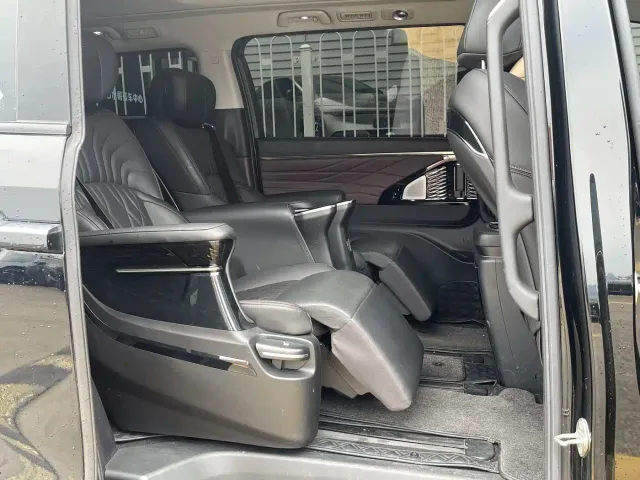 GAC Trumpchi Trumpchi M8 2024 Master Series 400T Ultimate Edition — Фото автомобиля 13