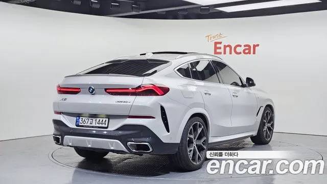 BMW X6 — Фото автомобиля 2