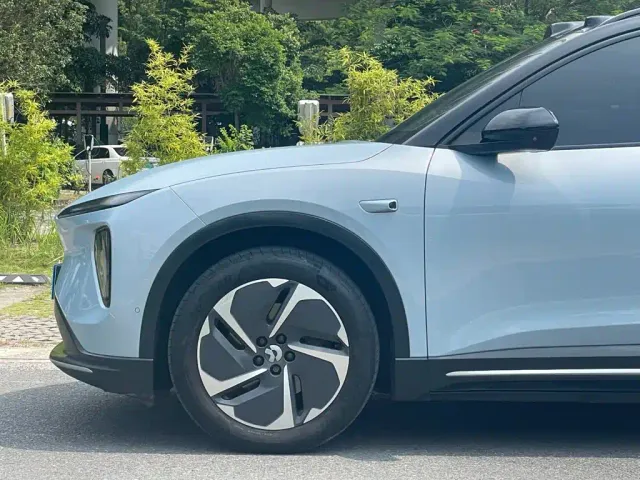Nio ES6 — Фото автомобиля 5