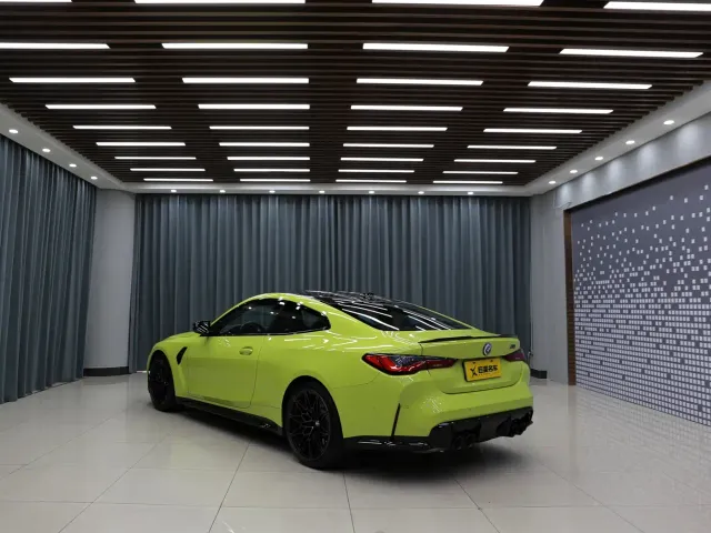 BMW M4 — Фото автомобиля 8