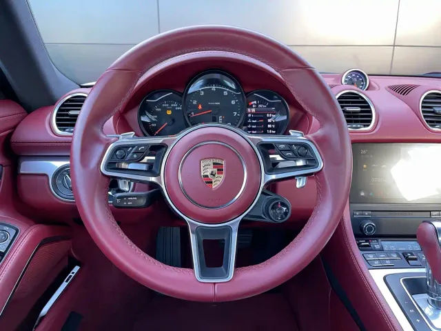 Porsche 718 — Фото автомобиля 11
