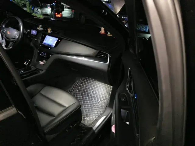 Cadillac XT5 — Фото автомобиля 12