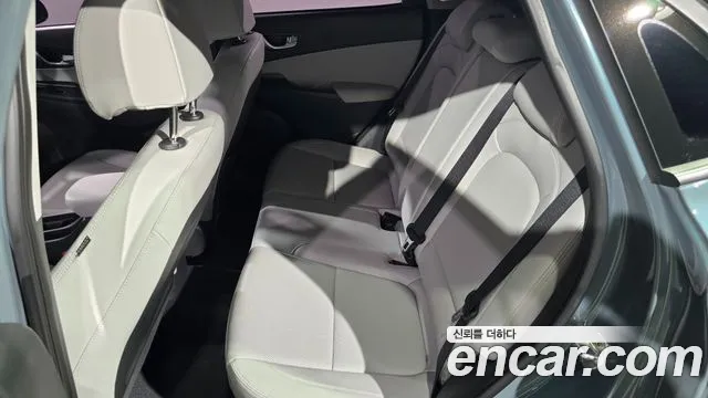 Hyundai Kona Новый Kona Бензин 1.6 турбо 2WD — Фото автомобиля 11