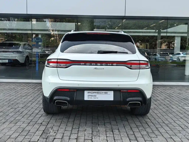 Porsche Macan — Фото автомобиля 15