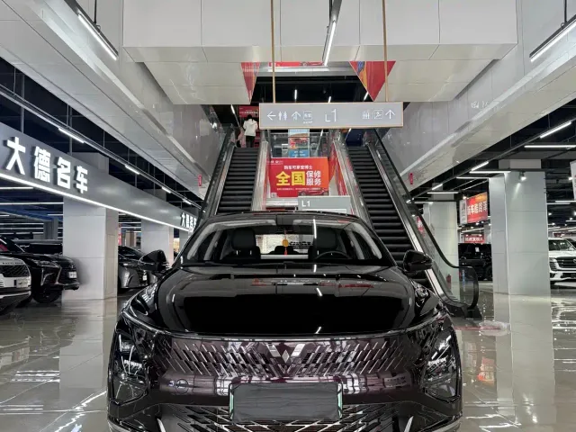Wuling Starlight — Фото автомобиля 2