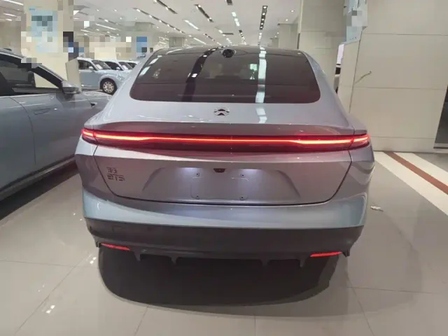 Nio ET5 — Фото автомобиля 5