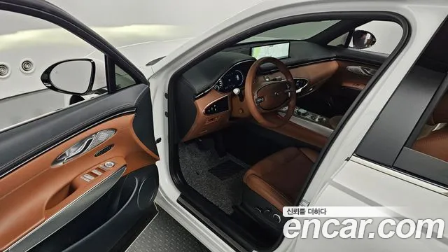 Genesis GV70 2.5T Бензин 2WD — Фото автомобиля 10