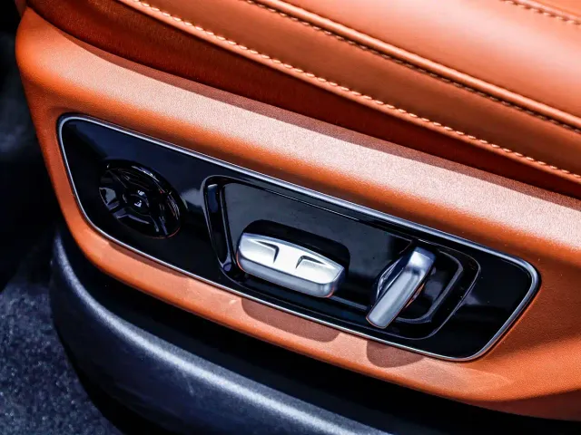 Li Auto L7 — Фото автомобиля 16