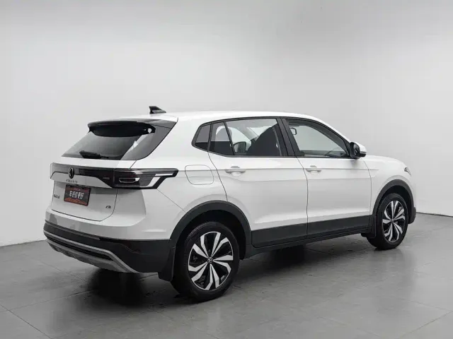 Volkswagen Tharu — Фото автомобиля 2