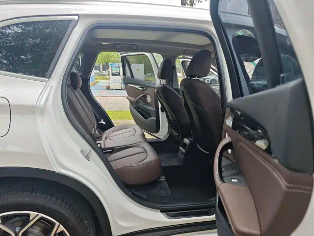 BMW X1 — Фото автомобиля 8