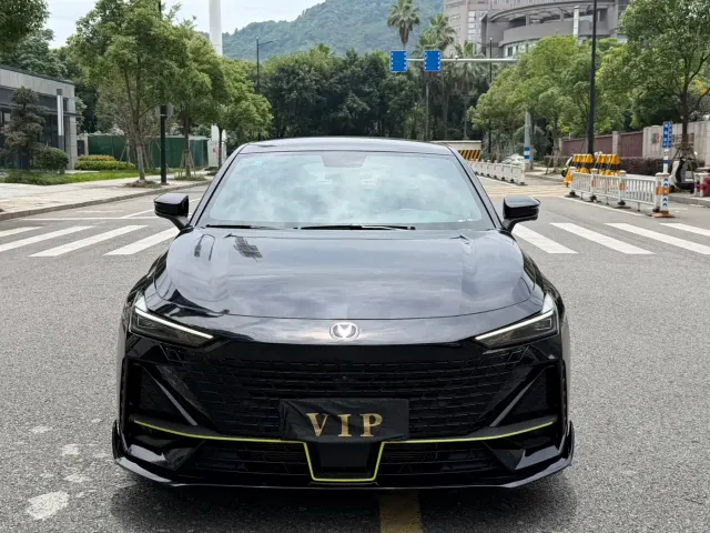 Changan UNI-V — Фото автомобиля 2