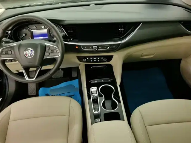 Buick Regal — Фото автомобиля 11