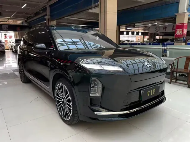 Nio ES8 — Фото автомобиля 4
