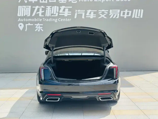 Cadillac CT5 — Фото автомобиля 17