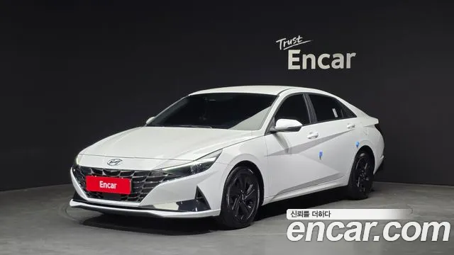 Фотография автомобиля — Hyundai Avante CN7
