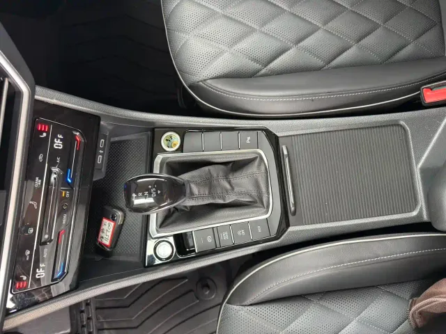Volkswagen Sagitar — Фото автомобиля 7