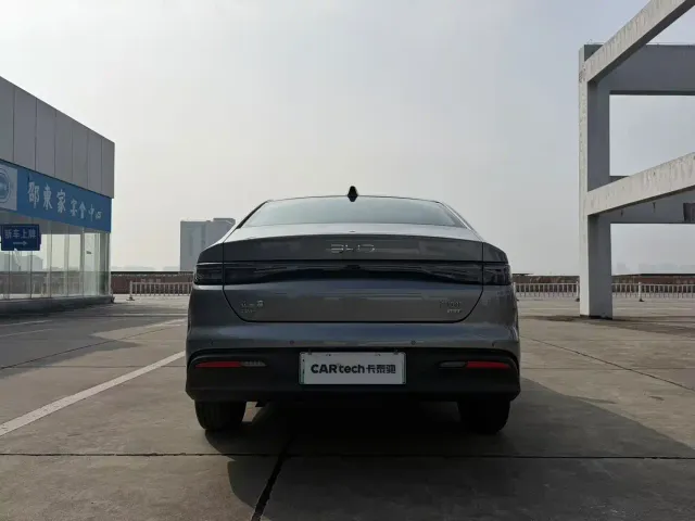 BYD Seal 05 DM-i — Фото автомобиля 8