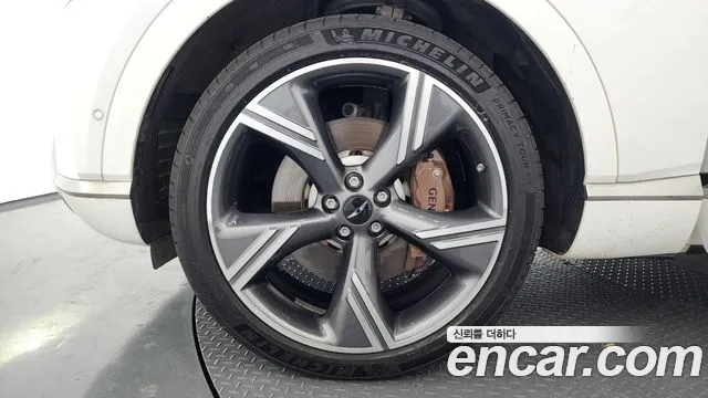 Genesis GV80 3.5T Бензин AWD — Фото автомобиля 3