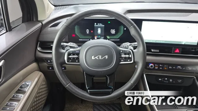 Kia Carnival — Фото автомобиля 12
