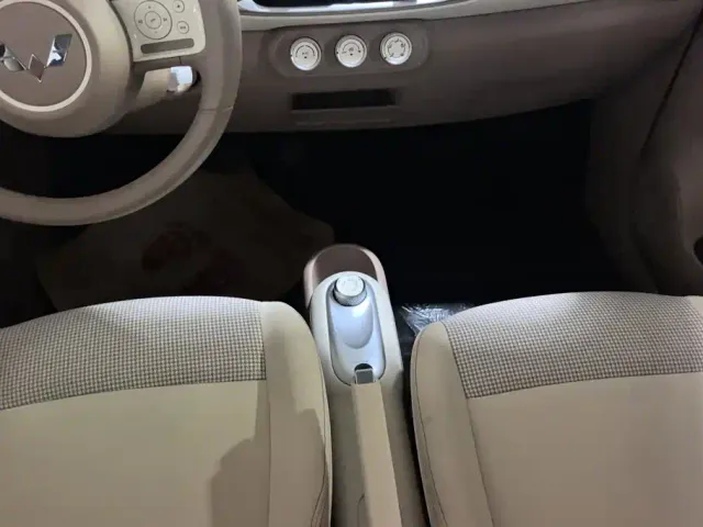 Wuling Hongguang Mini EV — Фото автомобиля 16