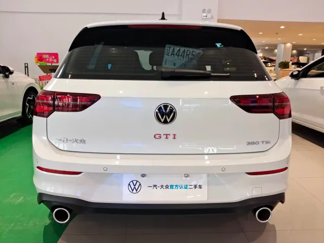 Volkswagen Golf GTI — Фото автомобиля 4