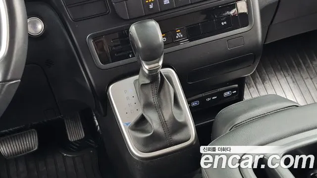Hyundai Staria — Фото автомобиля 12