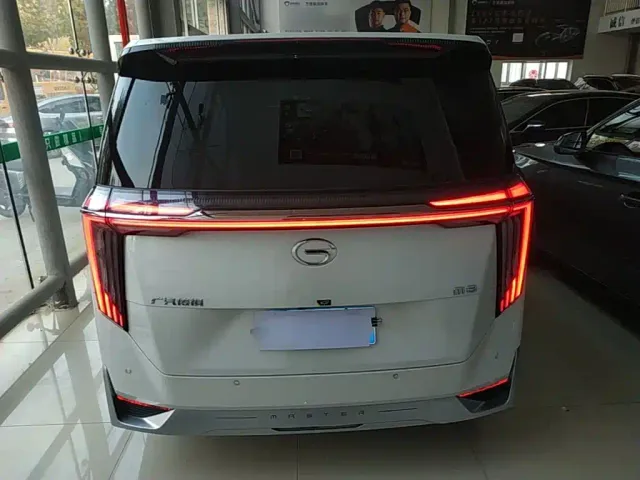 GAC Trumpchi M8 — Фото автомобиля 5