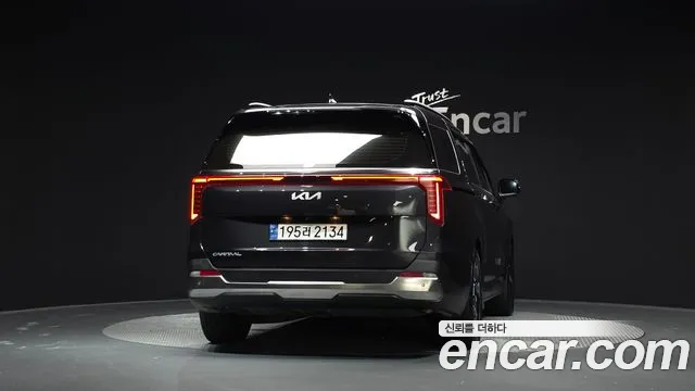 Kia Canival Новый Carnival 4 поколение Бензин 7 мест Signature — Фото автомобиля 4