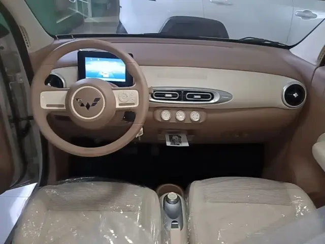 Wuling Hongguang Mini EV — Фото автомобиля 9
