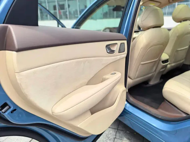 Shangjie SUV — Фото автомобиля 15
