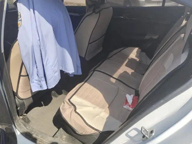Roewe Roewe i5 2021 1.5L Manual Platinum Edition — Фото автомобиля 11