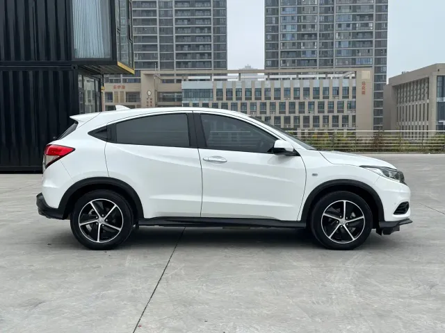 Honda Vezel — Фото автомобиля 8