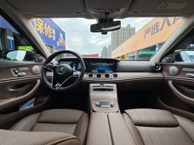 Mercedes-Benz E-Class — Фото автомобиля 6