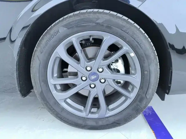 Ford Mondeo — Фото автомобиля 6