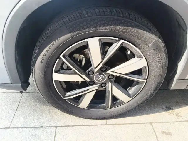 BYD Song Pro — Фото автомобиля 22