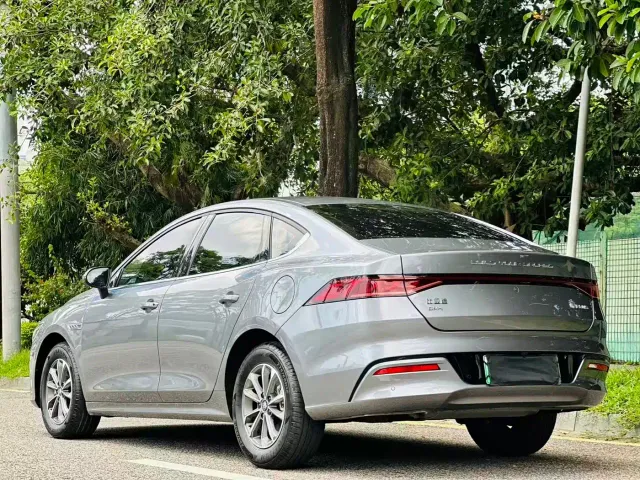 BYD Qin PLUS — Фото автомобиля 4