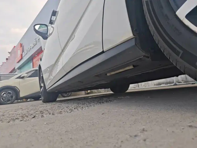 BYD Seal 07 DM-i — Фото автомобиля 21