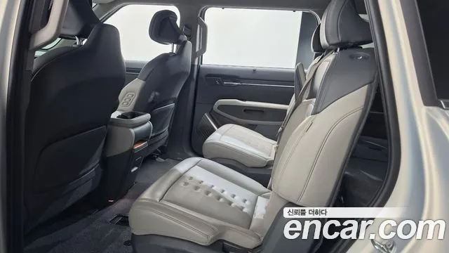 Kia EV9 — Фото автомобиля 11