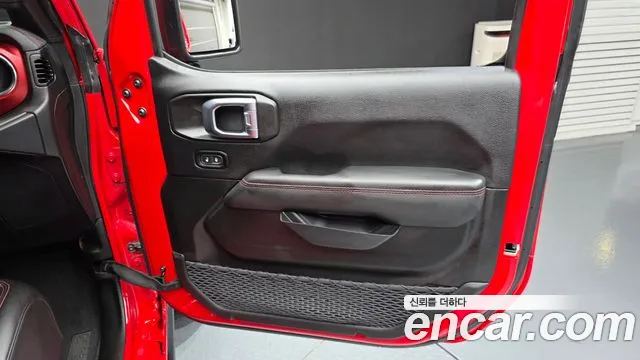 Jeep Wrangler JL — Фото автомобиля 25